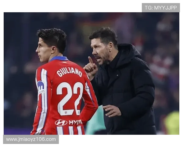 马竞发布欧冠客战阿森纳海报朱利亚诺西蒙尼独自亮相引关注